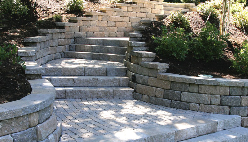 retaining and freestanding wall