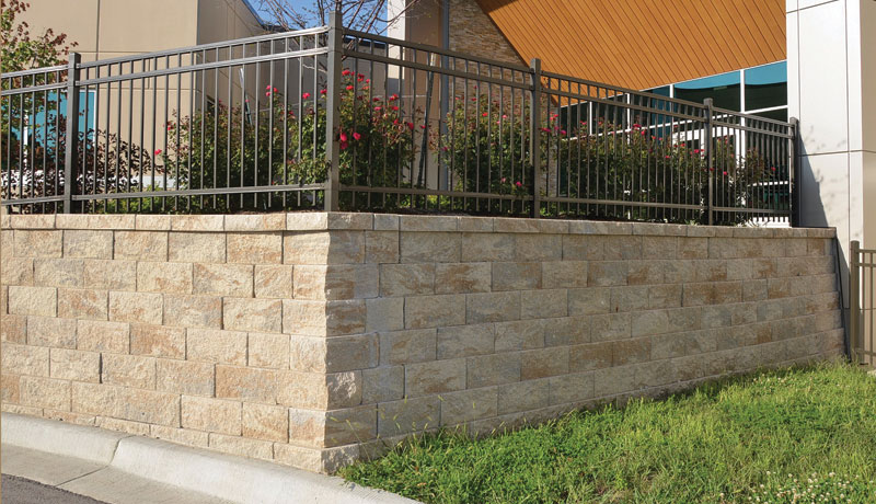 Retaining And Freestanding Wall Systems Pavestone Creating Beautiful Landscapes - How To Cut Pavestone Retaining Wall Blocks